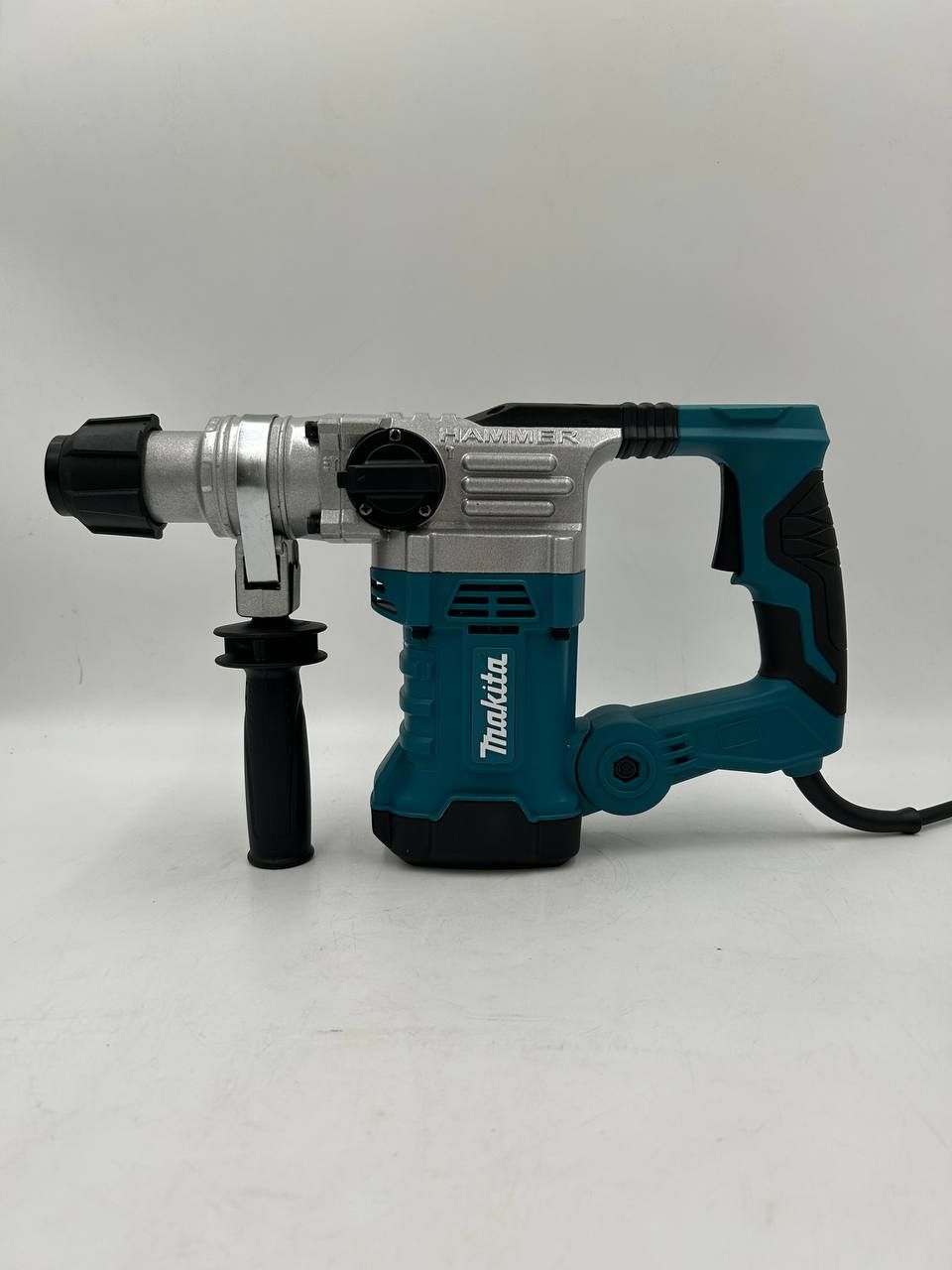 Makita Перфоратор 1680 Вт, 0 акк.