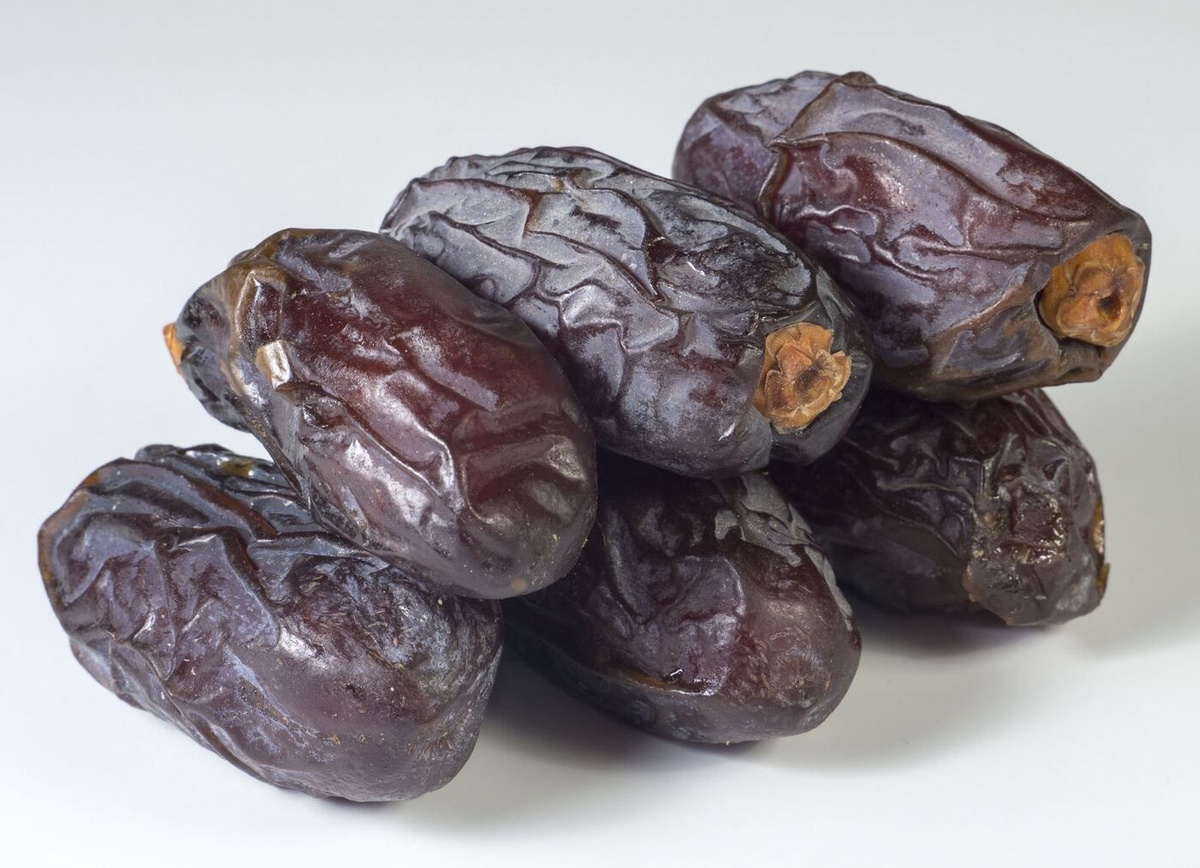 Финики Королевские сушеные Medjoul Natural Dates, 1 кг — купить в ...