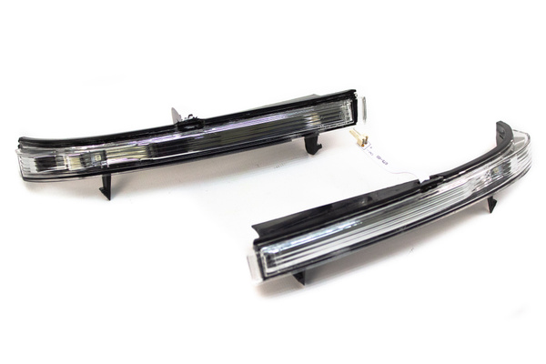 Повторители поворотов в зеркала на Лада Приора 2 (аналог) - арт ...