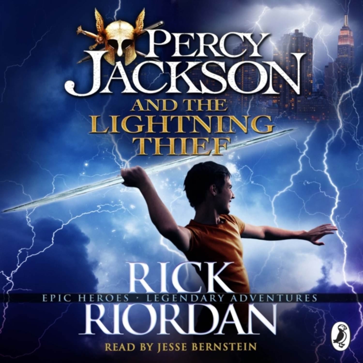 Слушать аудиокниги персей. Percy Jackson 1 book. Рик Риордан книги. Перси Джексон книги. The Lightning Thief book.