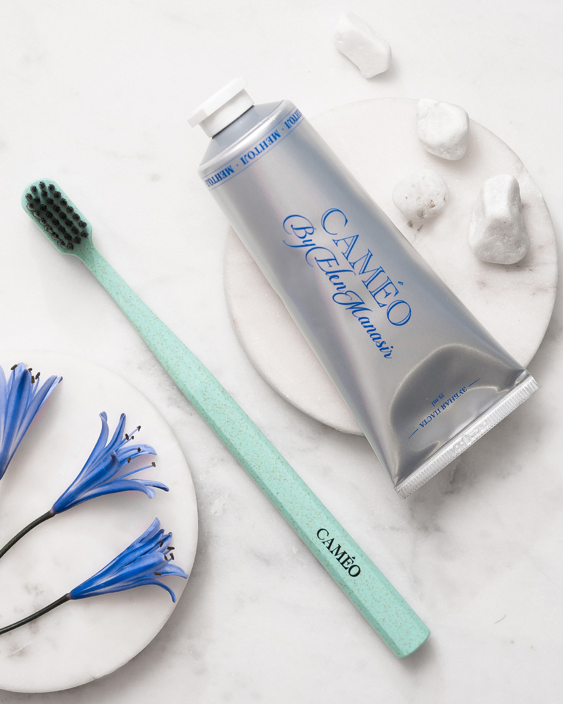 Противокариесные зубные пасты. Новый жемчуг зубная паста состав. Хлорид в зубной пасте. Хлорид в зубной пасте. R.