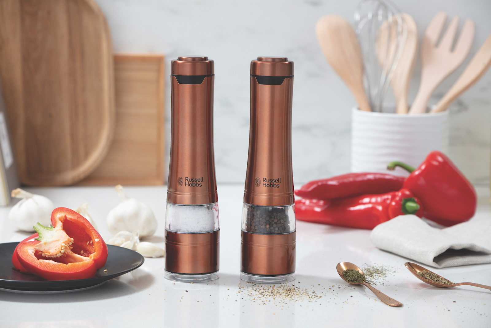 электромельница для специй russell hobbs. набор электромельниц для специй russell hobbs 23460-56. перечница russell hobbs. мельничка russell hobbs 23460-56. мельница russell hobbs 23460-56 для соли и перца.