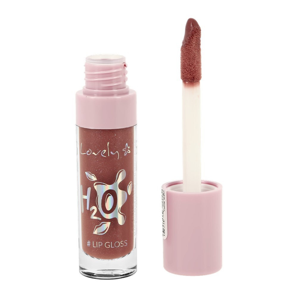 Косметика lovely. Lovely h2o Lip Gloss. Блеск Lovely h2o на губах. Essence блеск для губ Smoothie Gloss. Lovely блеск для губ.