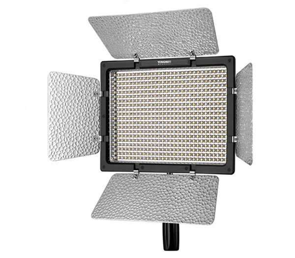 YongNuo YN-600 L II LED (3200-5500K) Накамерный свет светодиодный (600 диодов)