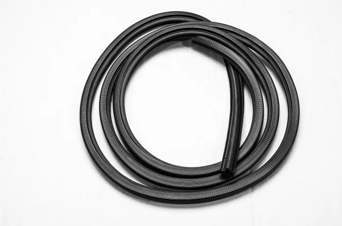 Уплотнитель крышки багажника ваз 2108 брт 2108-6307024р. Уплотнитель багажника брт 2108. Уплотнитель автомобильный дверной ваз 2108. Уплотнитель двери 2109-6107018. Уплотнитель 2108.