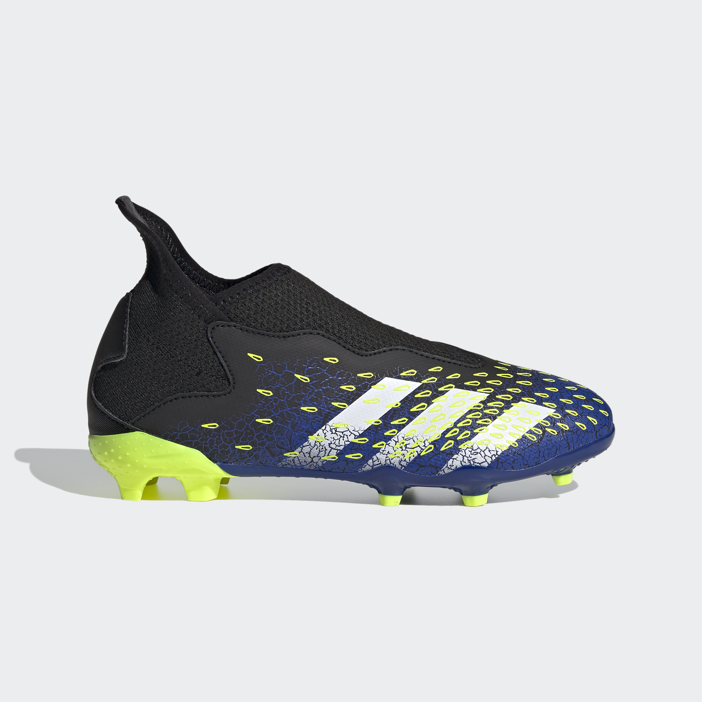 Бутсы adidas Predator Freak 1 FG