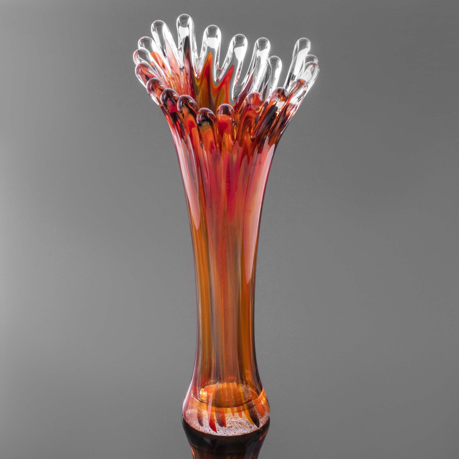 ваза ссср богемия чехия цветное стекло. гутная техника стекло. необычные конфетницы. гутное стекло чехословакия. ваза богемия гутное стекло.