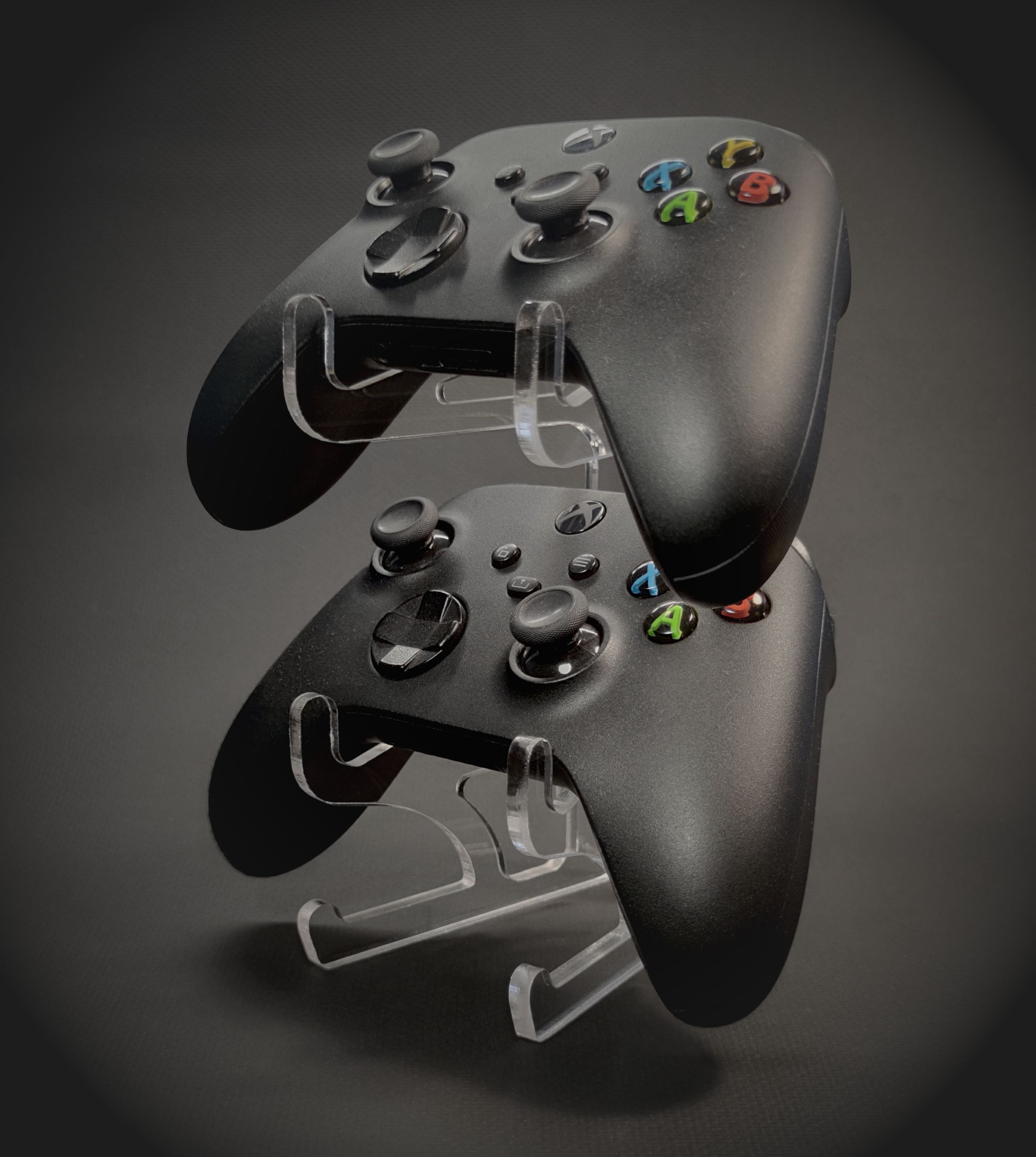 Крепление для телефона на геймпад dualshock 4. Геймпад под. Razer подставка под джойстик. Держатель для джойстика xbox one. Xbox one s подставка для геймпада.