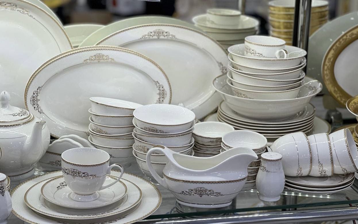 Констанция сервиз чехия столовый. Сервиз чайно столовый киргу. Ленарди lenardi посуда. Столовый сервиз констанция тхун. Чайно столовый сервиз на 12.