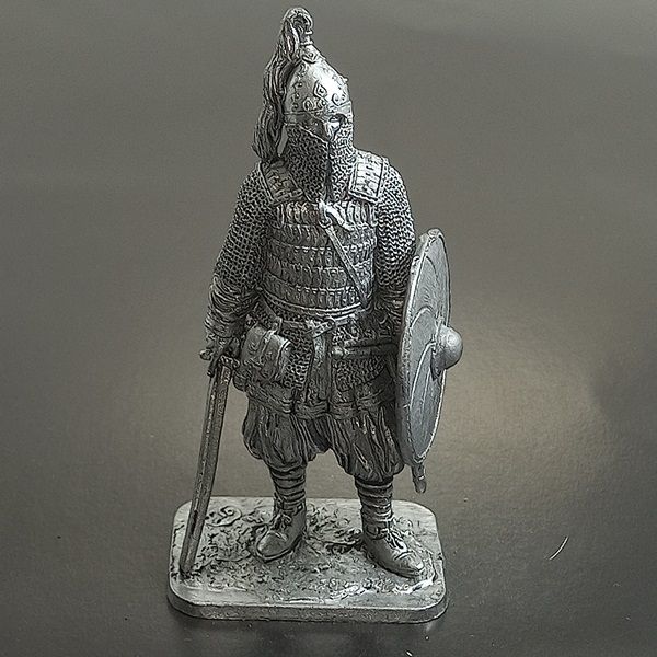 Дружинник сканворд 5 букв
