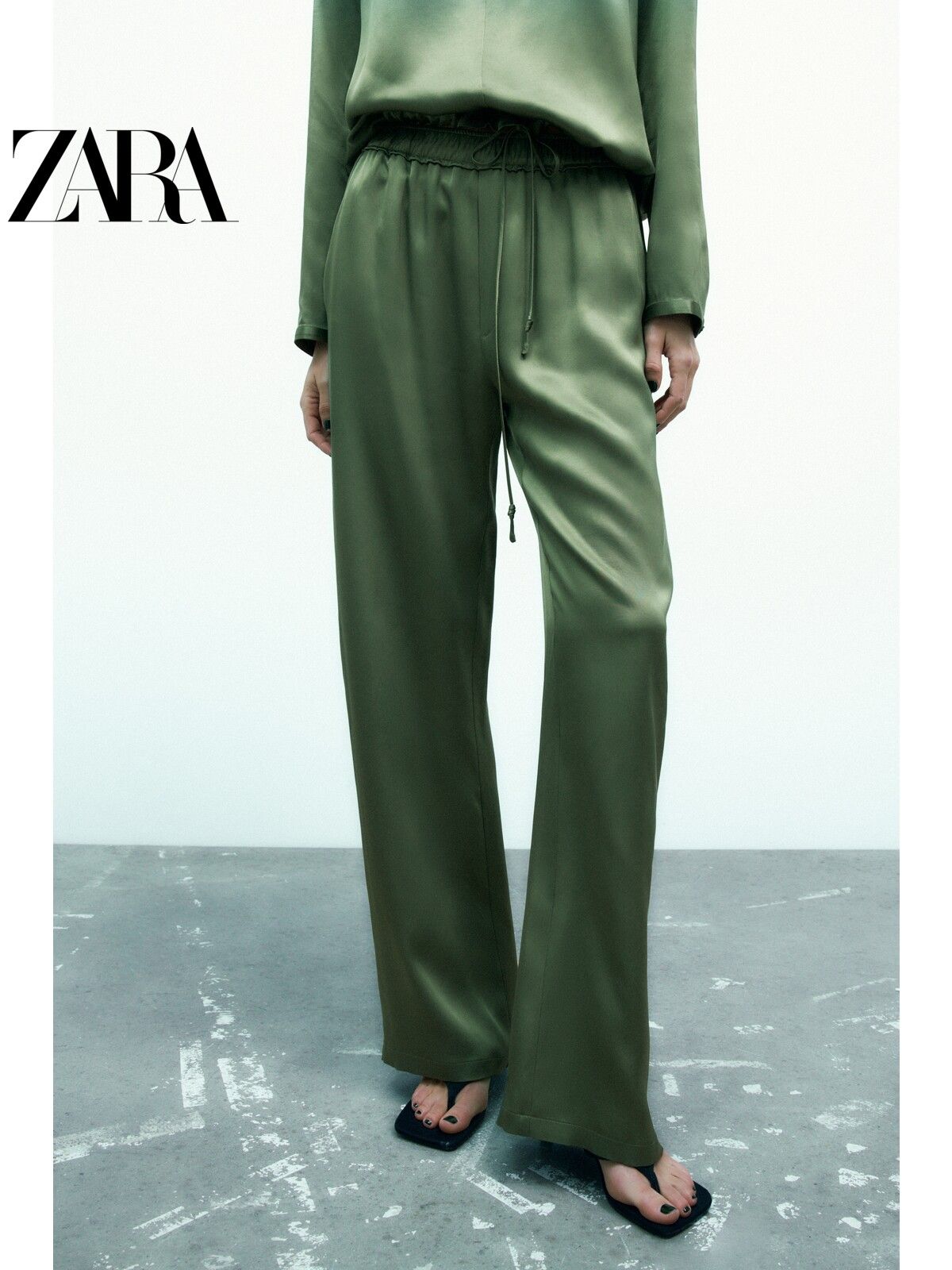 Велюровые штаны Zara