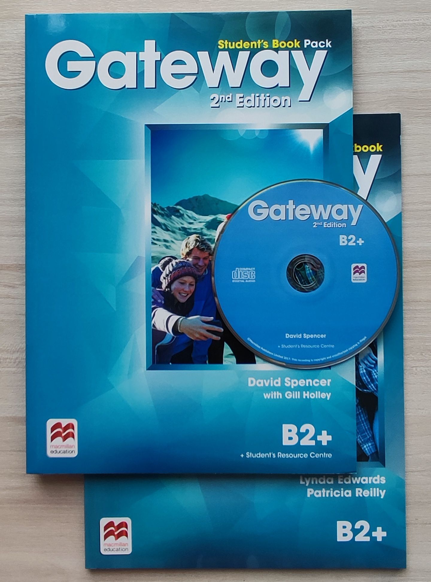 Student book gateway 2nd edition. Gateway b2+. Gateway b2+ student's book. Gateway b2 голубая обложка.