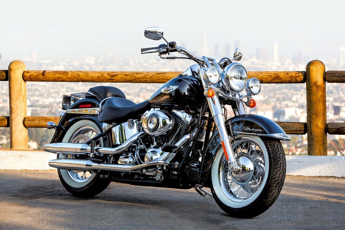 Harley-Davidson FLSTN Softail Deluxe