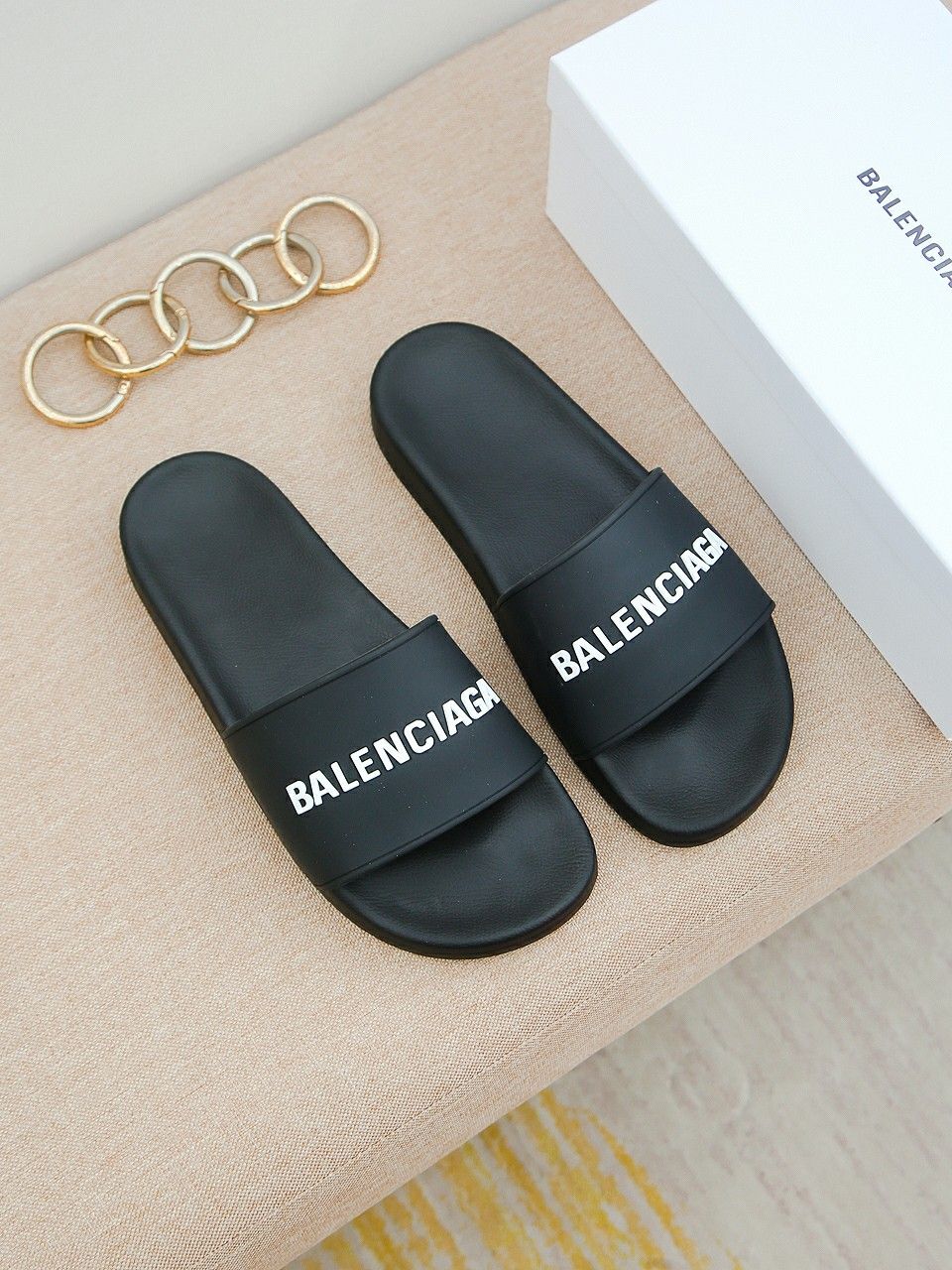 Шлепки Женские Balenciaga – купить в  - OZON