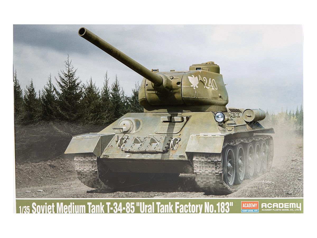 13554 Academy Советский средний танк T-34-85 Уральский танковый завод №183  (1:35)