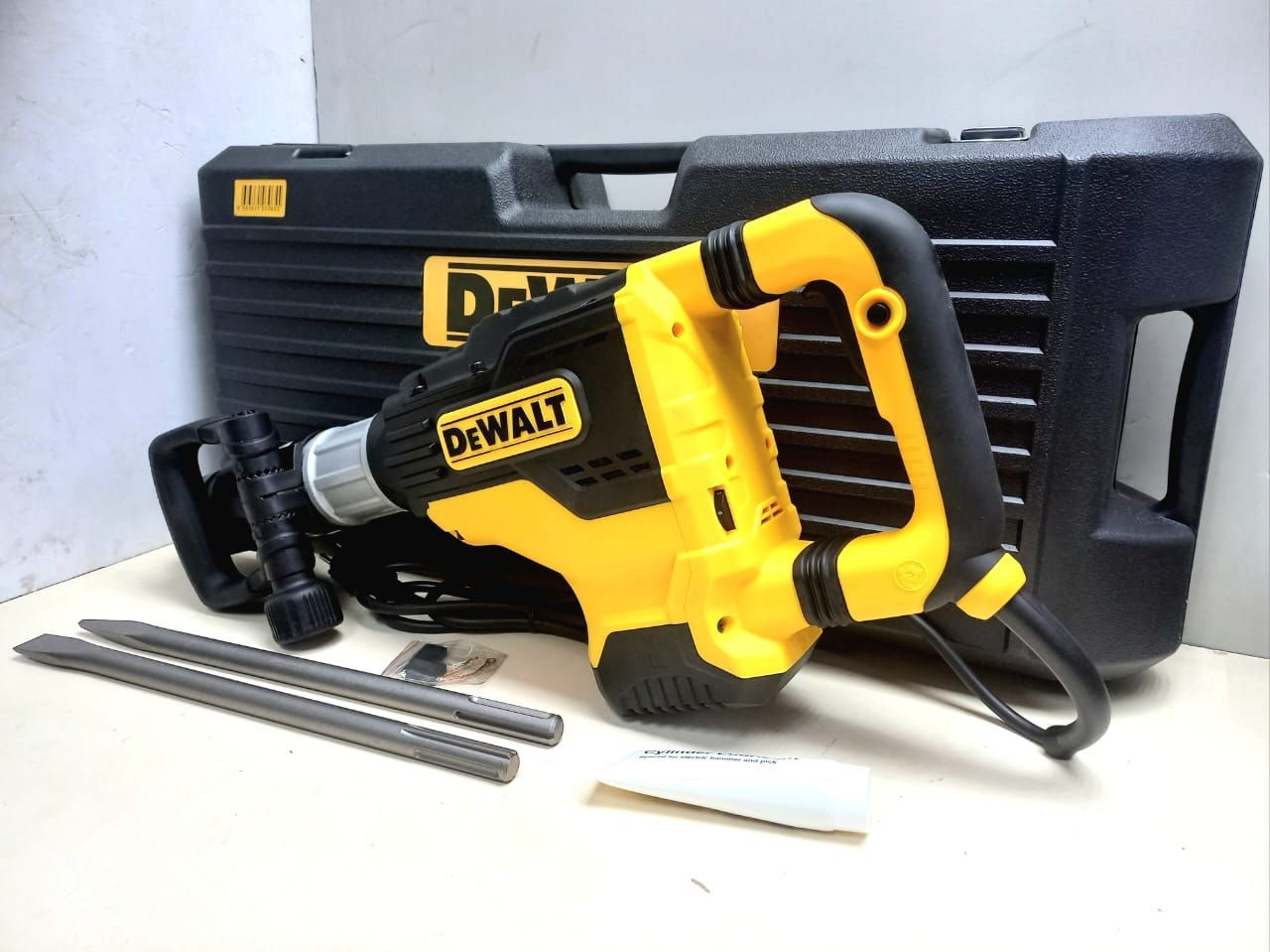 DeWalt Отбойный молоток 2850 Вт 2200 уд/мин