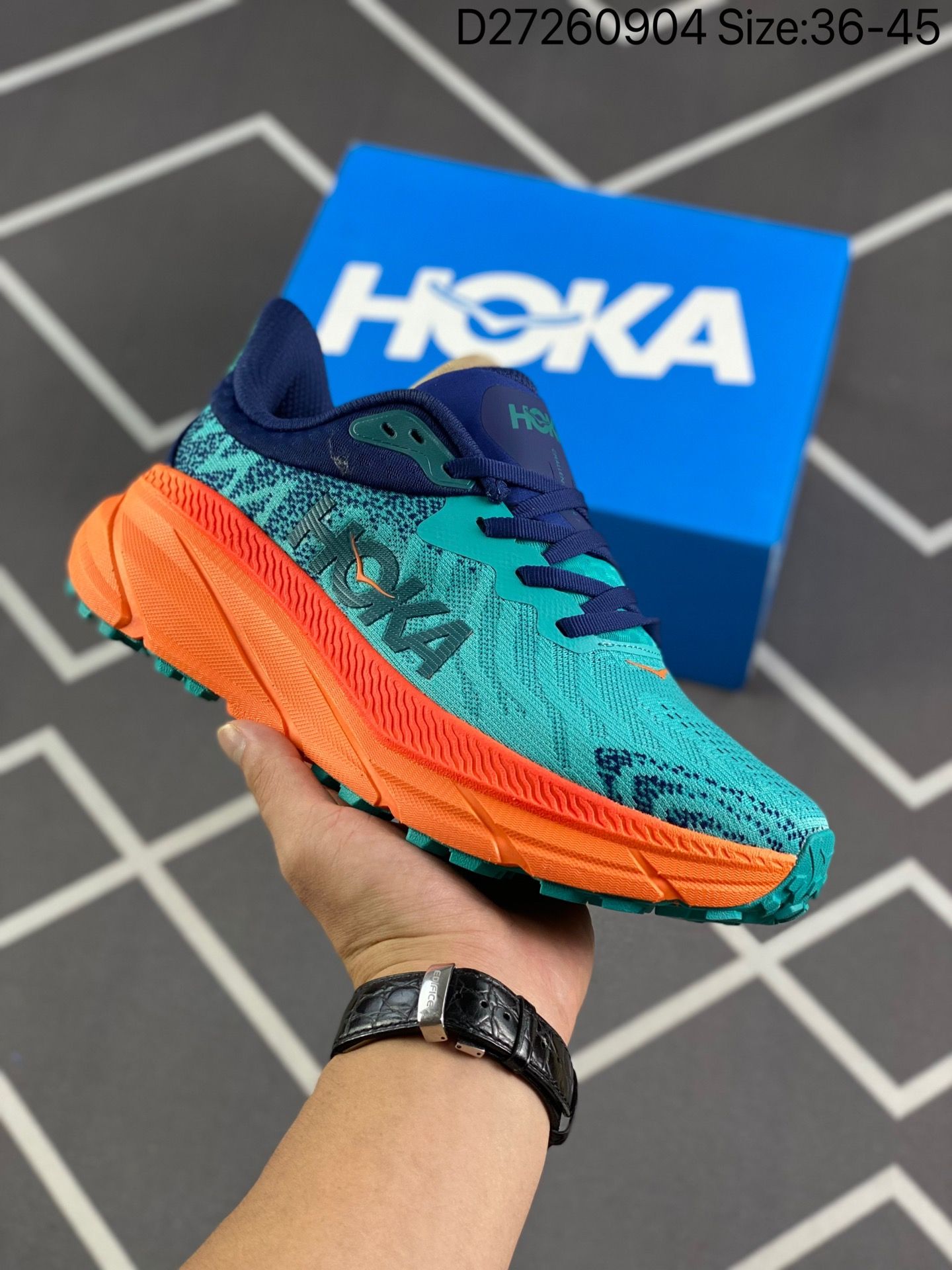 КроссовкиHOKAONEONE