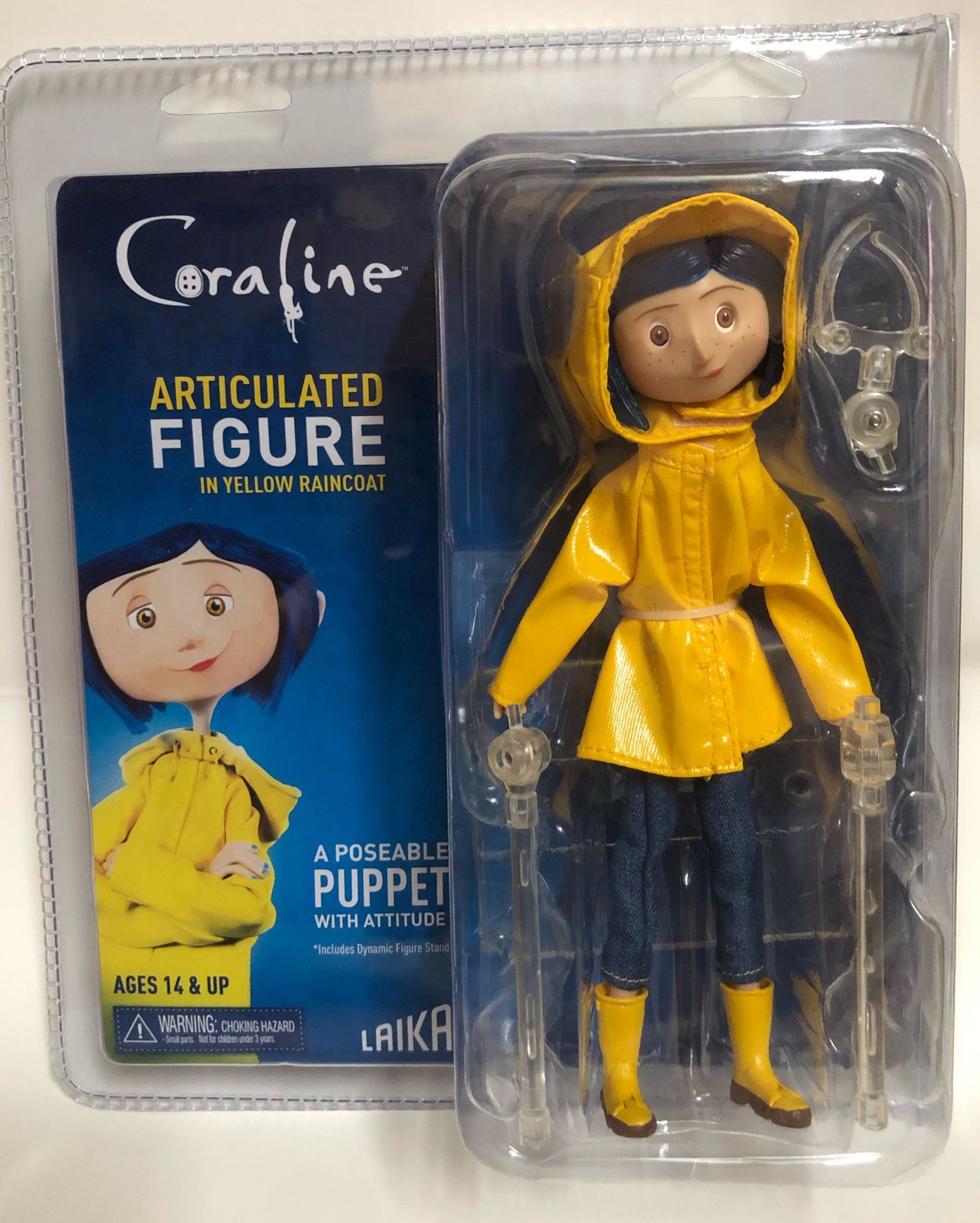 Фигурка Коралины (Coraline), главной героини мультипликационного фильма 