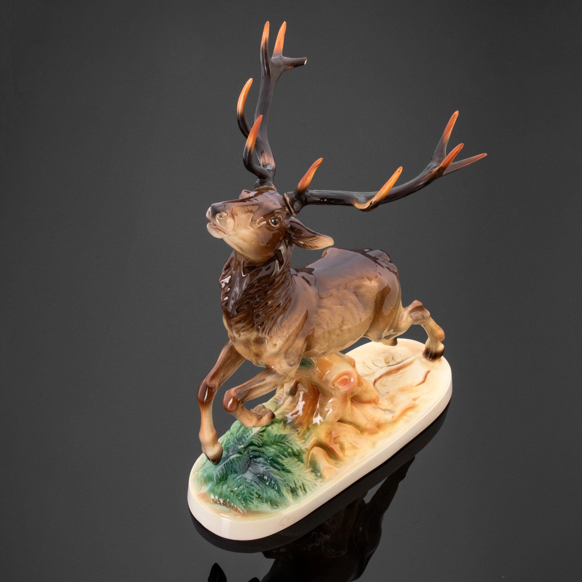 фарфоровая статуэтка олень. статуэтка олененок гжель. ягуар лфз фарфоровая статуэтка. статуэтка олень лфз. фарфоровый олень.