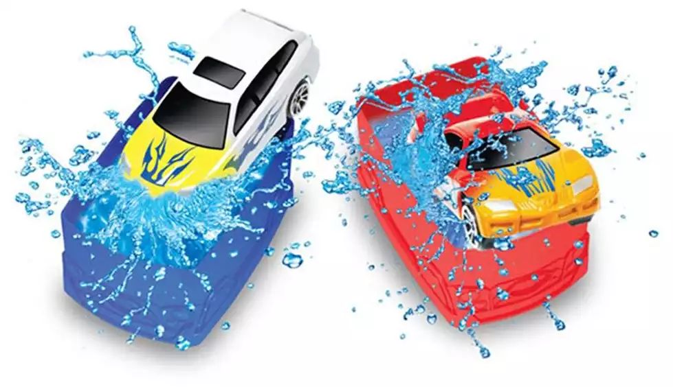 Машинки меняют воду. Машинка Color change. Color Changers cars 2 Water car. "Набор Color Twisters Water Racing Transporter-1" с грузовиком 78231. Машинка свет с водой меняет цвет синий красный еще.