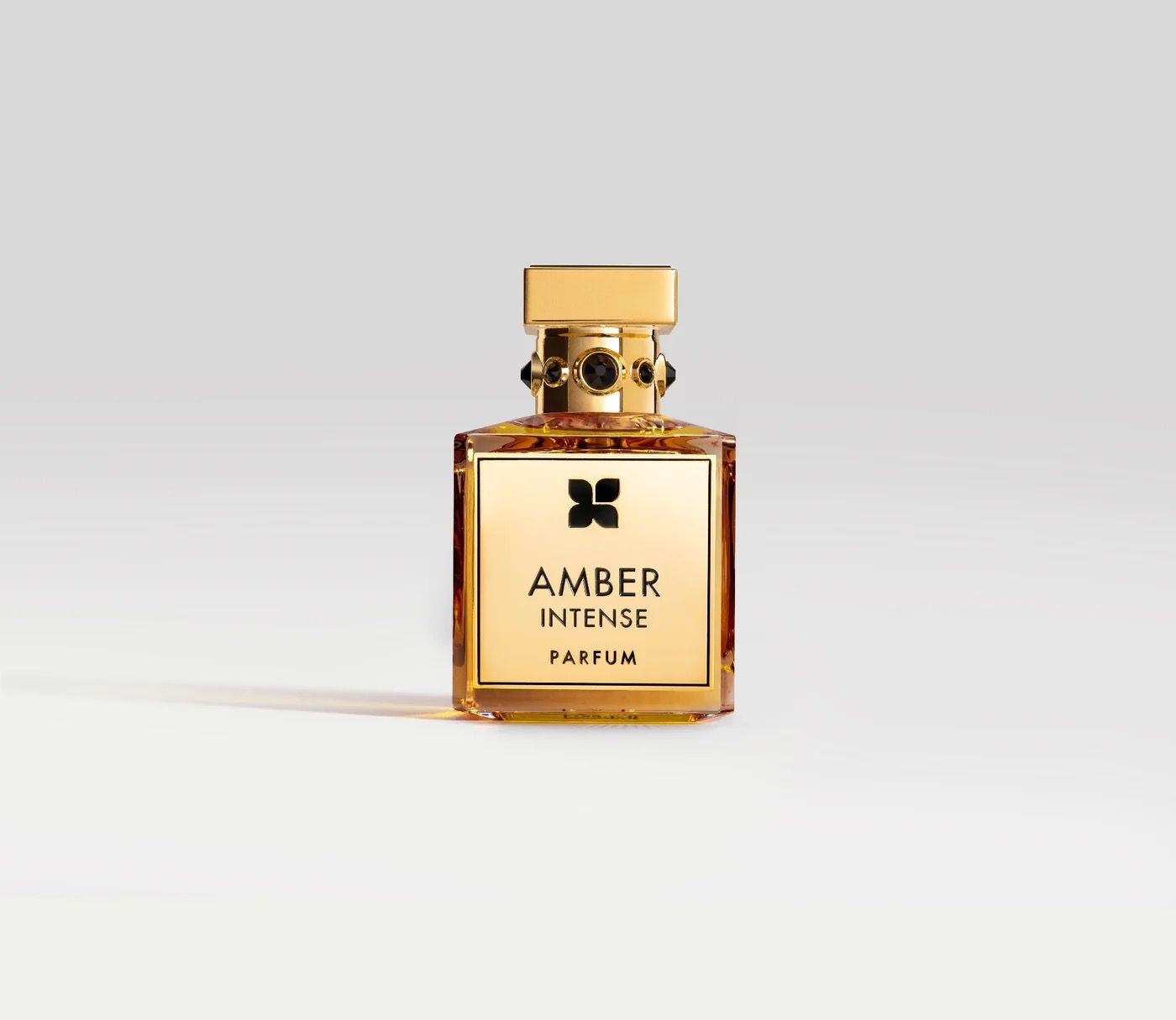 Oud jaune intense fragrance du bois. Oud jaune intense fragrance du bois