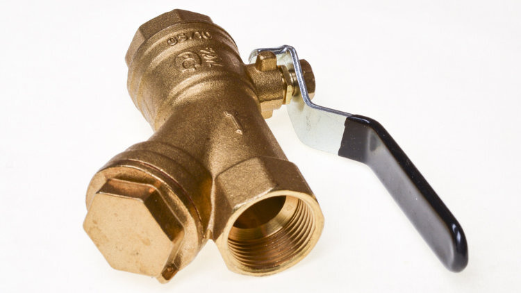 Кран шаровый с фильтром косой осадочный 3/4 гайка-гайка - купить в ...