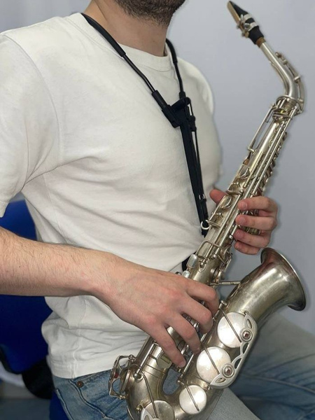 Наплечный гайтан для саксофона и кларнета - SAXHOLDER для мужчин ...