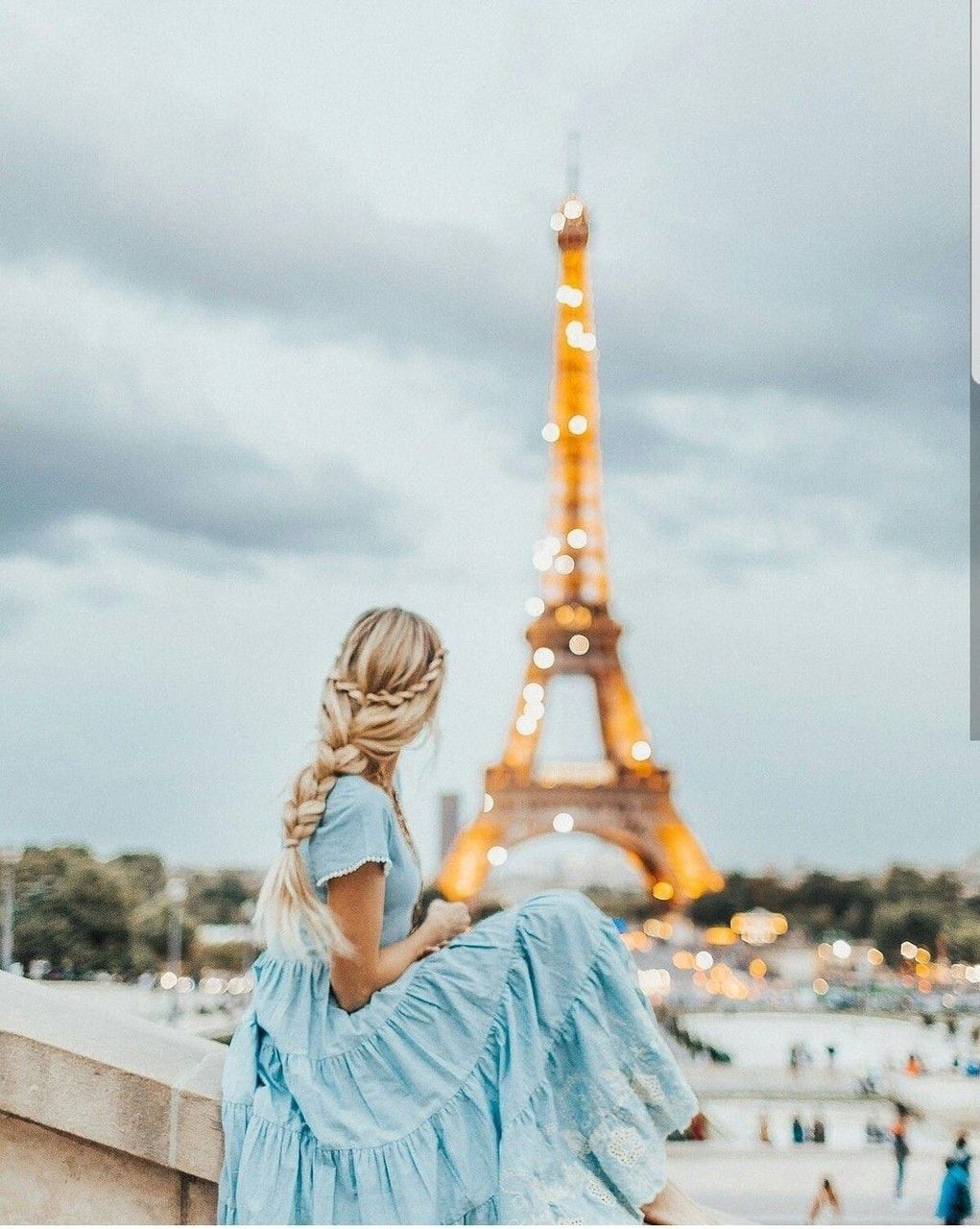 блондинка в париже