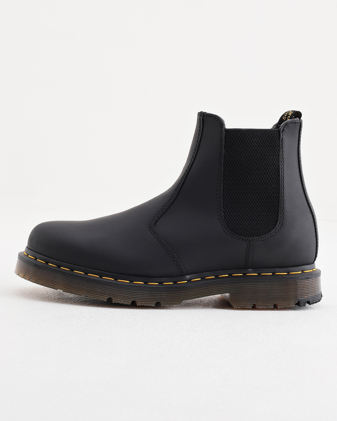 dr martens 2976 winter grip