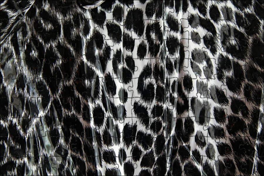 Платья черно белый леопард