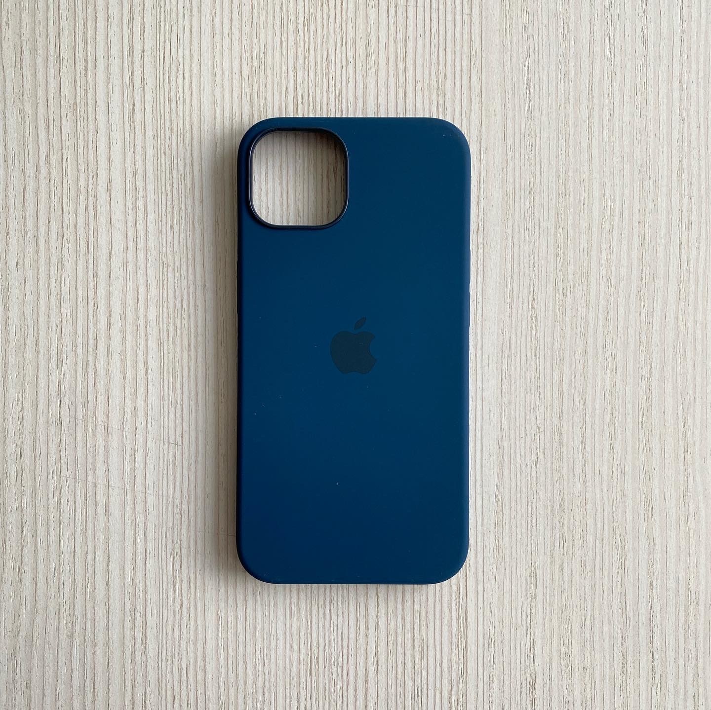Чехол для iphone 13 max. Iphone 13 Pro Max чехол синий. Iphone 13 синий в чехле. Чехол для iphone 13 Pro Blue. Iphone 13 Pro Silicon Case Полярная лазурь.
