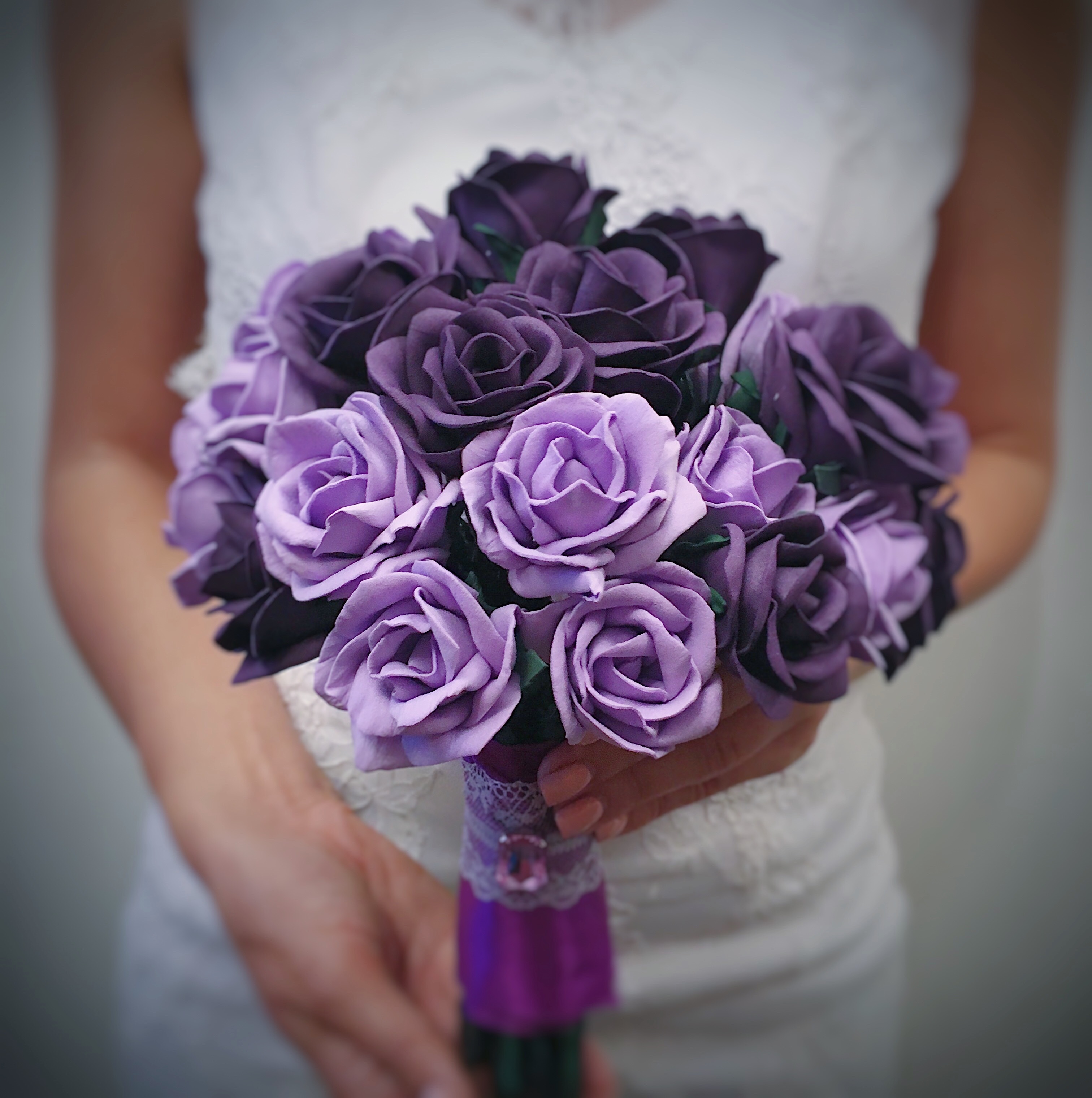 Розово сиреневый букет. Букет "фиолетовый Бриз". Свадебный букет лиловый. Лиловый свадебный букет невесты. Лавандовый букет невесты.