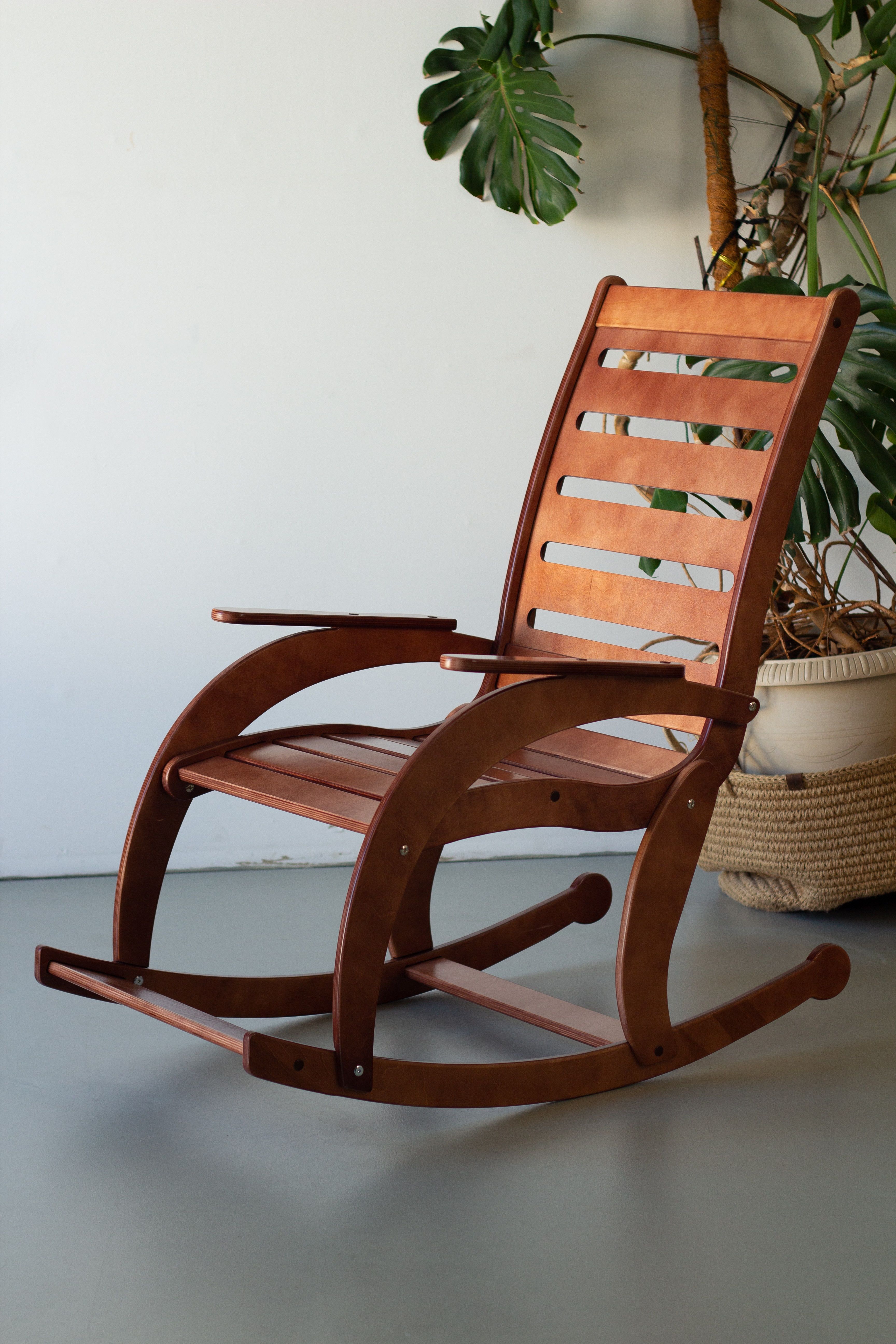 Кресло-качалка деревянное MT-5370