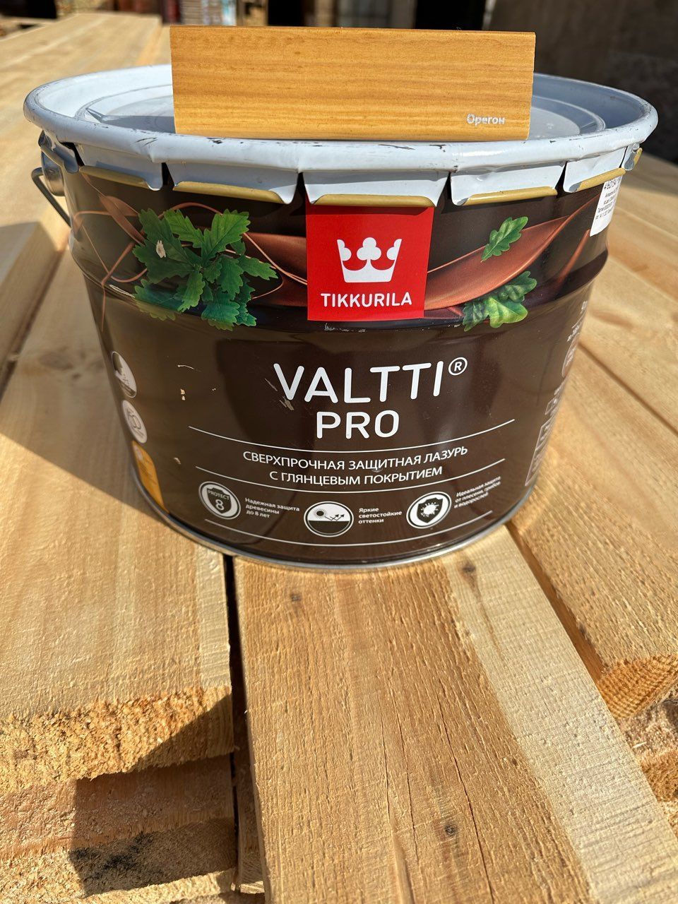 TIKKURILA Valtti Pro ОРЕГОН / RAL 3147 (9 л), сверхпрочная с воском  защитная ЛАЗУРЬ (лак + пропитка) с ГЛЯНЦЕВЫМ покрытием для защиты и отделки  деревянных поверхностей Тиккурила Валтти Про - купить по