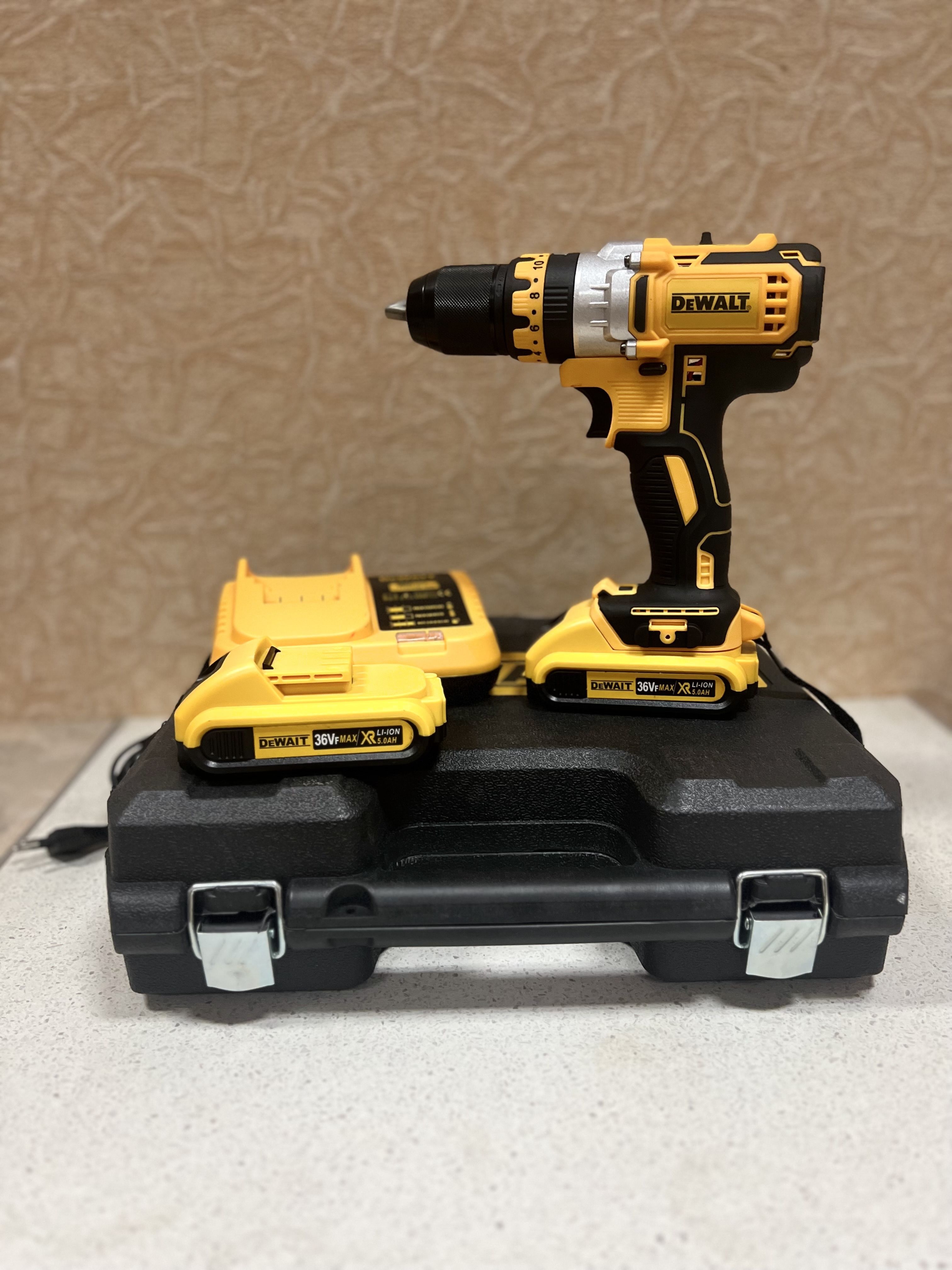 Dewalt dck999t1. Dewalt dcd996p2. Шуруповёрт dewalt 18v 791. Шуруповерт vitek 20 вольт. Шуруповерт деволт 996.