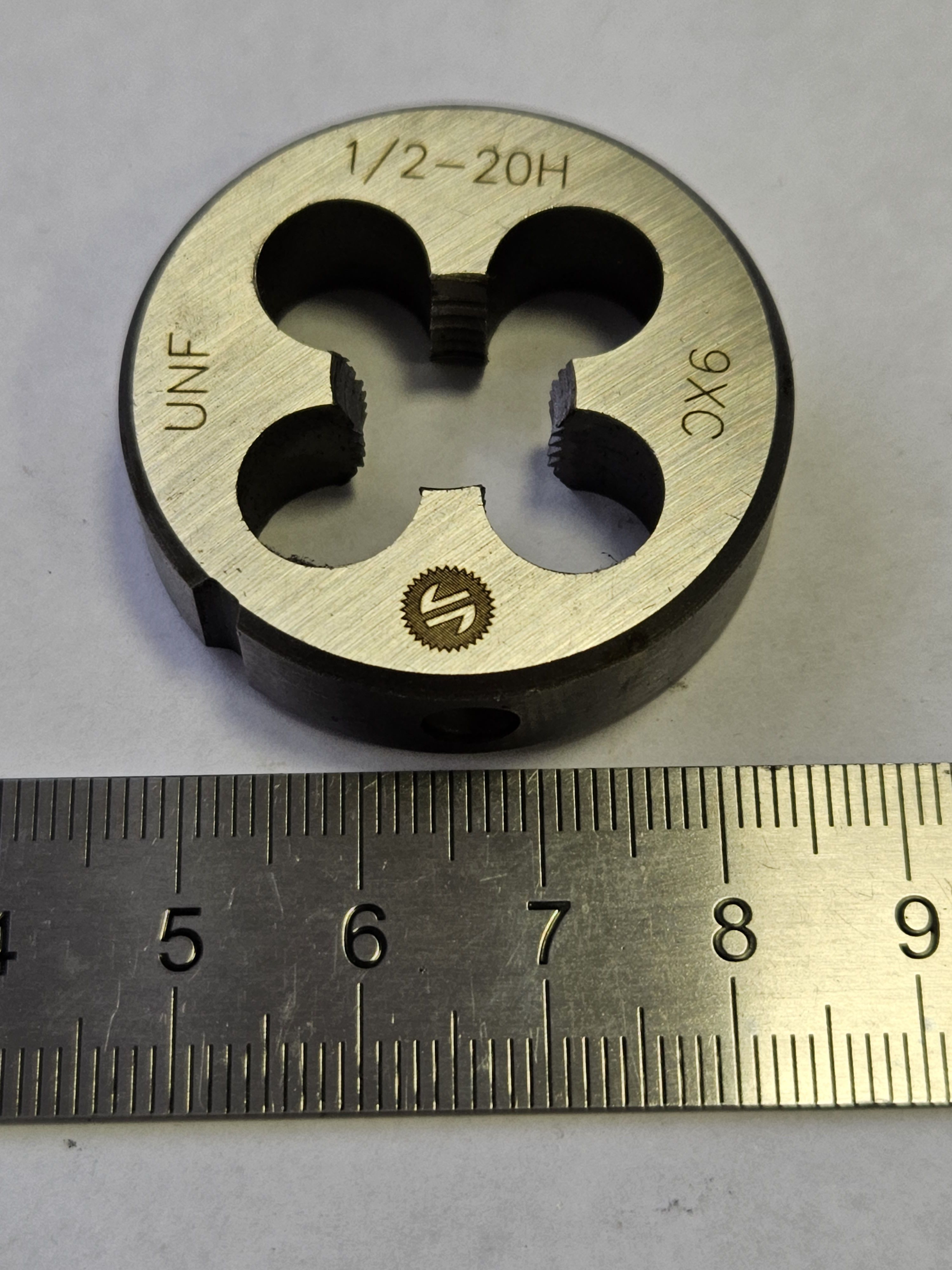 Плашка 1 unf. Плашка 1 1/2. плашка 1/2&quot;. плашка дюймовая.