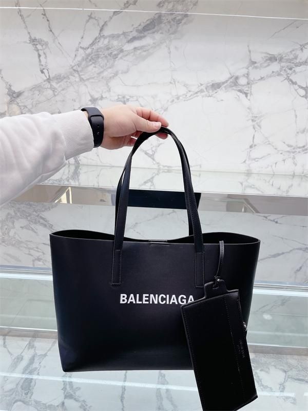 Balenciaga up57201800341