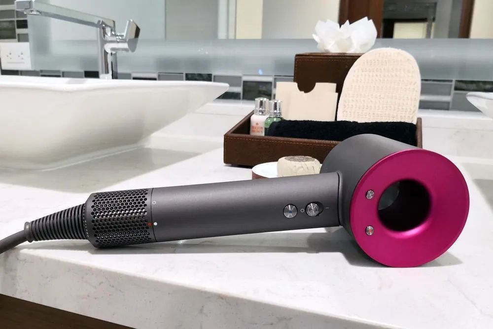 Фен Dyson Supersonic. Фен для волос Dyson Supersonic hd03. Super hair Dryer фен Дайсон. Фен Дайсон 2022.