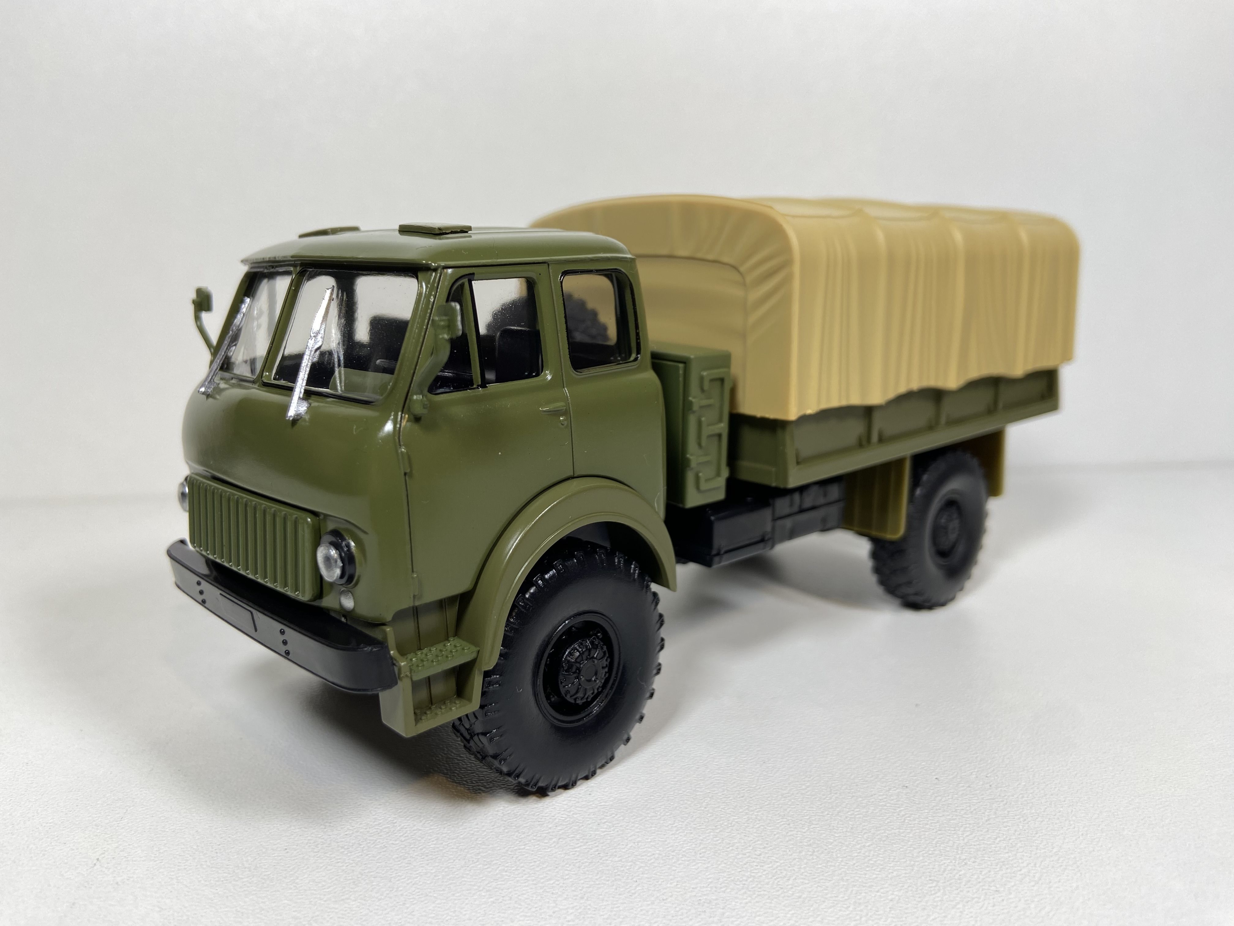 МасштабнаямодельавтомобиляМАZ-505/Масштаб1:43