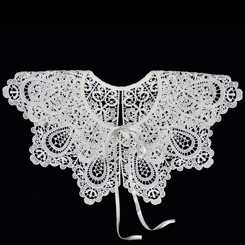 Белый кружевной воротник. Кружевные воротнички для платья. Кружевной воротничок. Кружевной воротник. Воротник с кружевом.