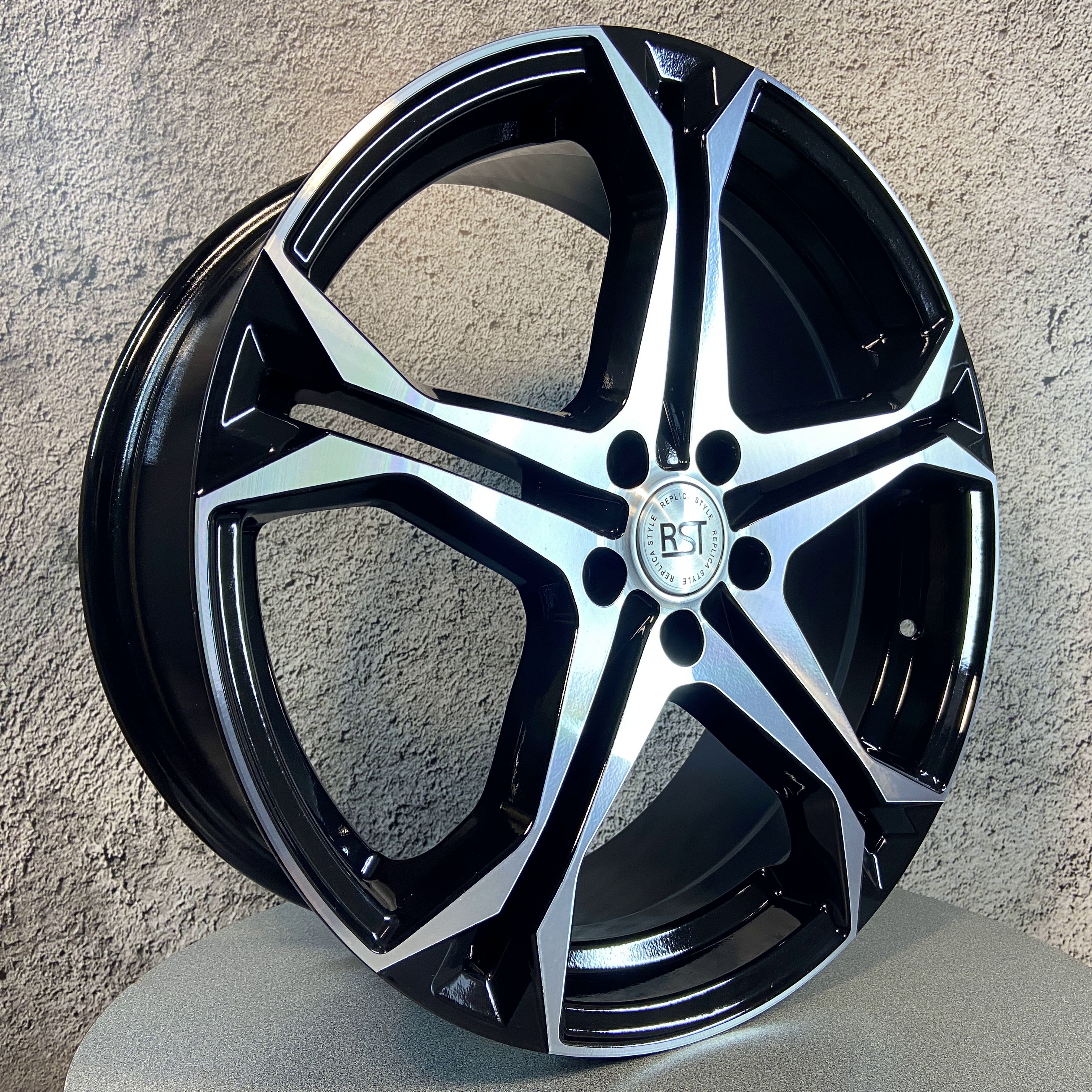 RST  Колесный диск Литой 19x7.5" PCD5х108 ET46 D63.4