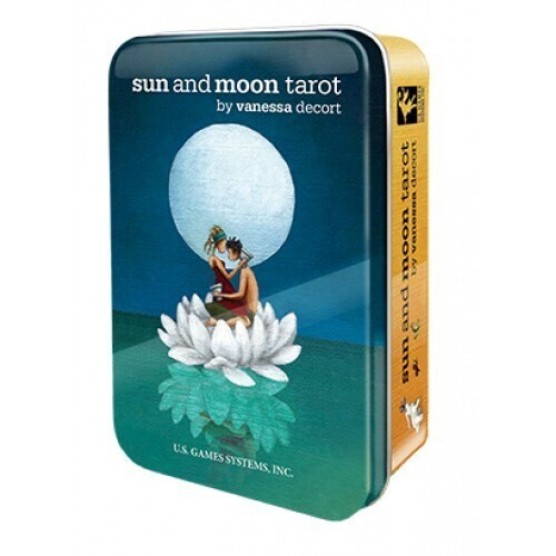 Карты Таро Солнца и Луны в жестяной коробочке / Sun and Moon Tarot - U ...