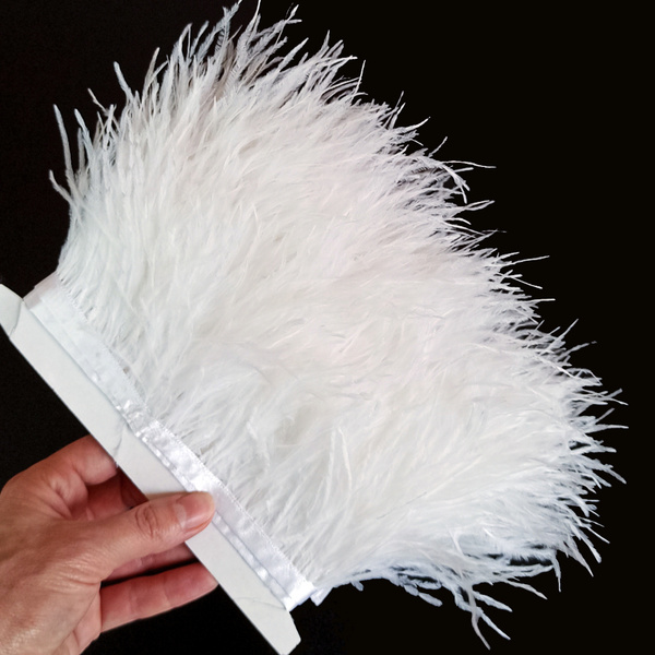 Перья страуса белые, лента для рукоделия, цвет белоснежный, уп 2 м ...