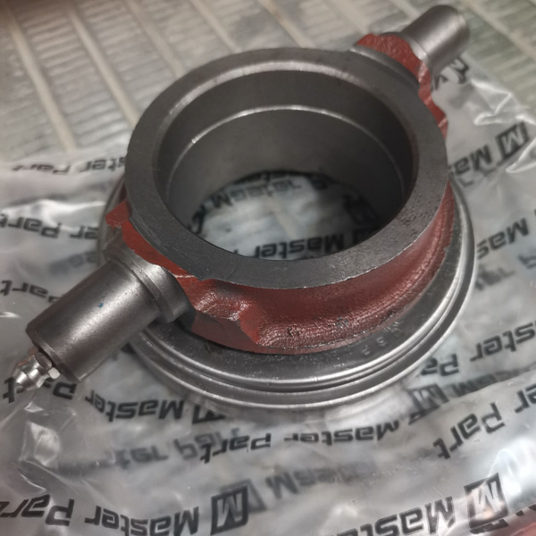 Отводка с подшипником Трактор МТЗ 50-1601180-А БРЕНД "Master Part ...
