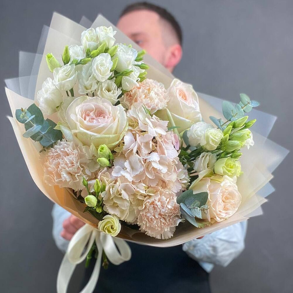 Wow Flora Гортензия, Пионовидная роза, Эустома, Гвоздика, цвет кремовый ...