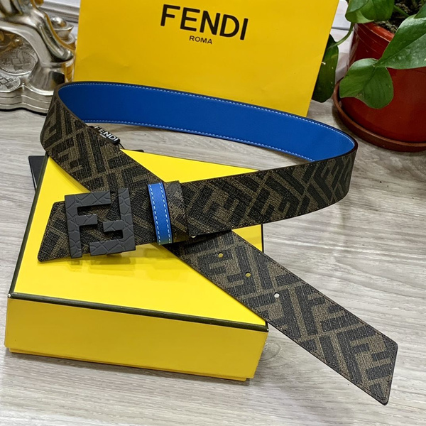 Ремень Fendi - купить с доставкой по выгодным ценам в интернет-магазине ...