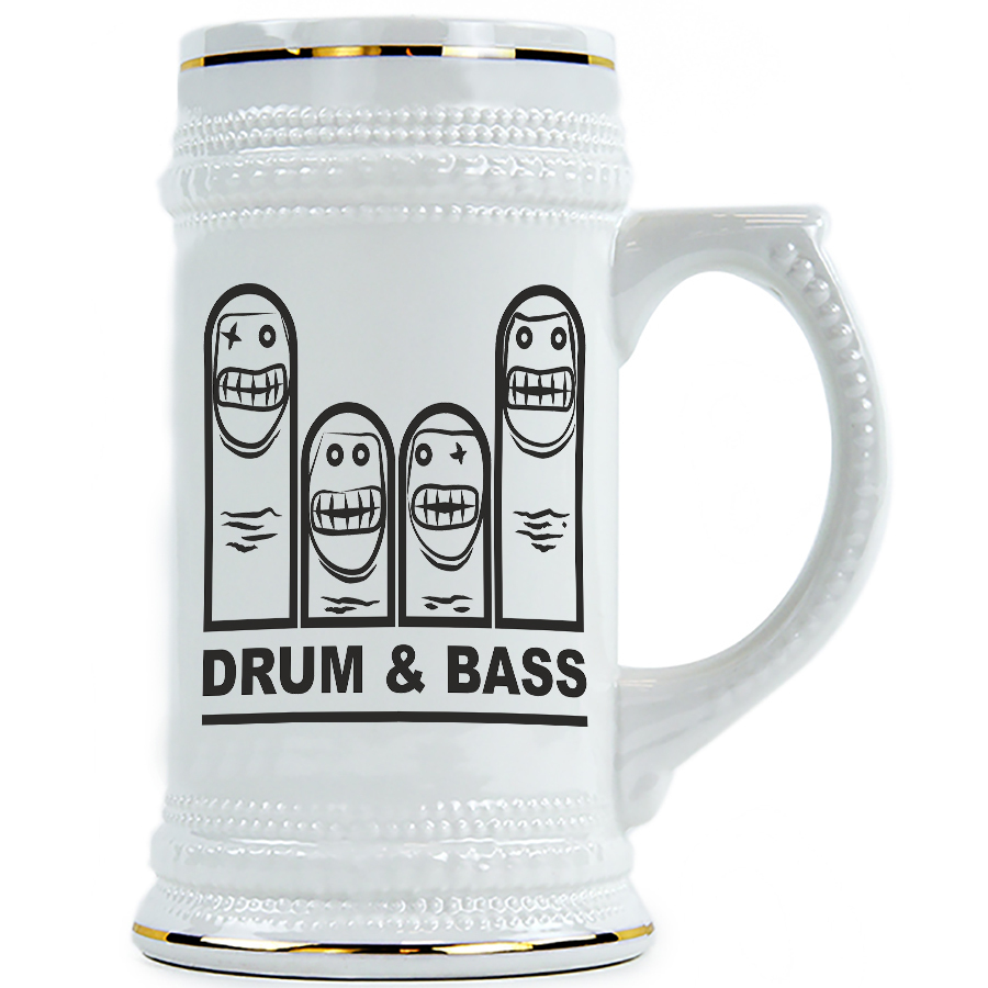Кружок бас. Пивная Кружка Drum Bass. Кружка 'Drum & Bass'. Крутые пивные бокалы. Золотая Кружка Drum & Bass.