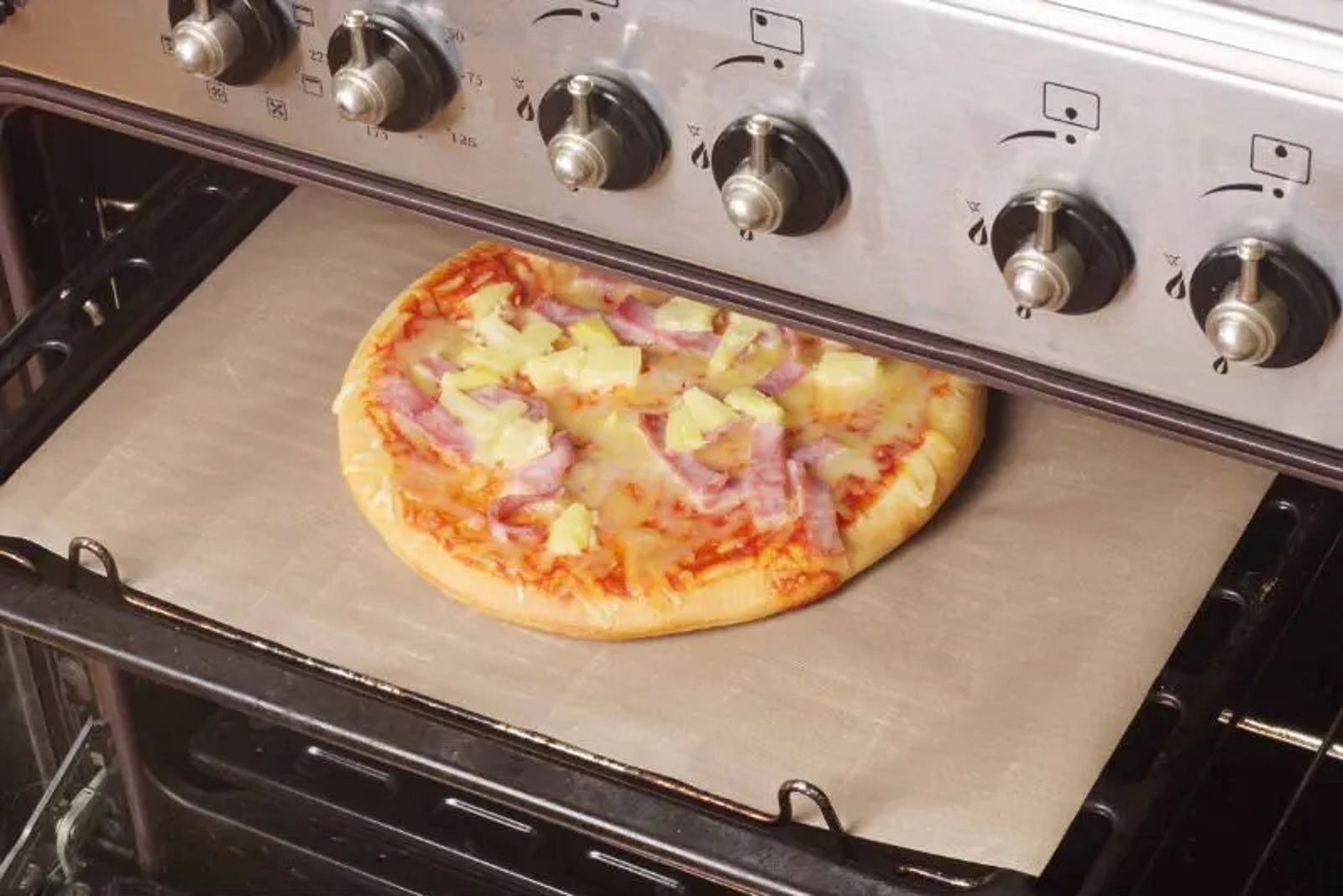 нужна ли пергаментная бумага для выпечки пиццы в духовке фото 112