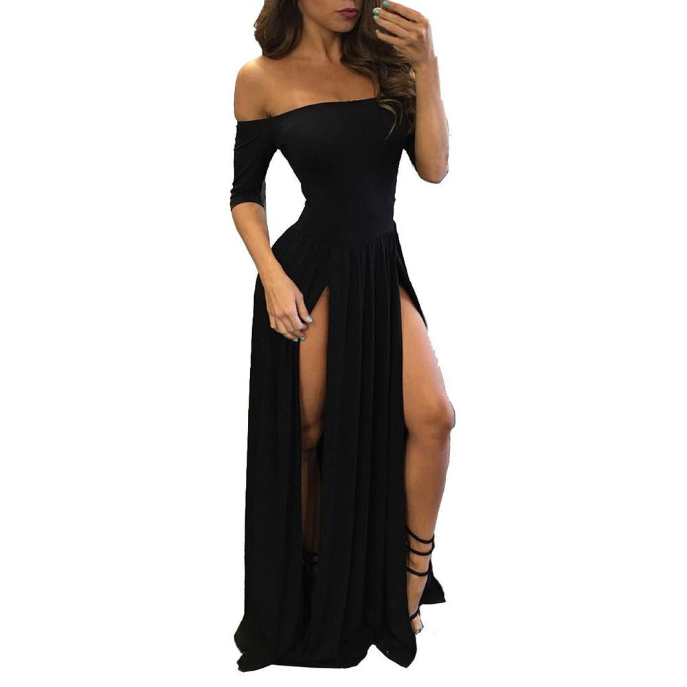 Черное длинное платье с вырезом