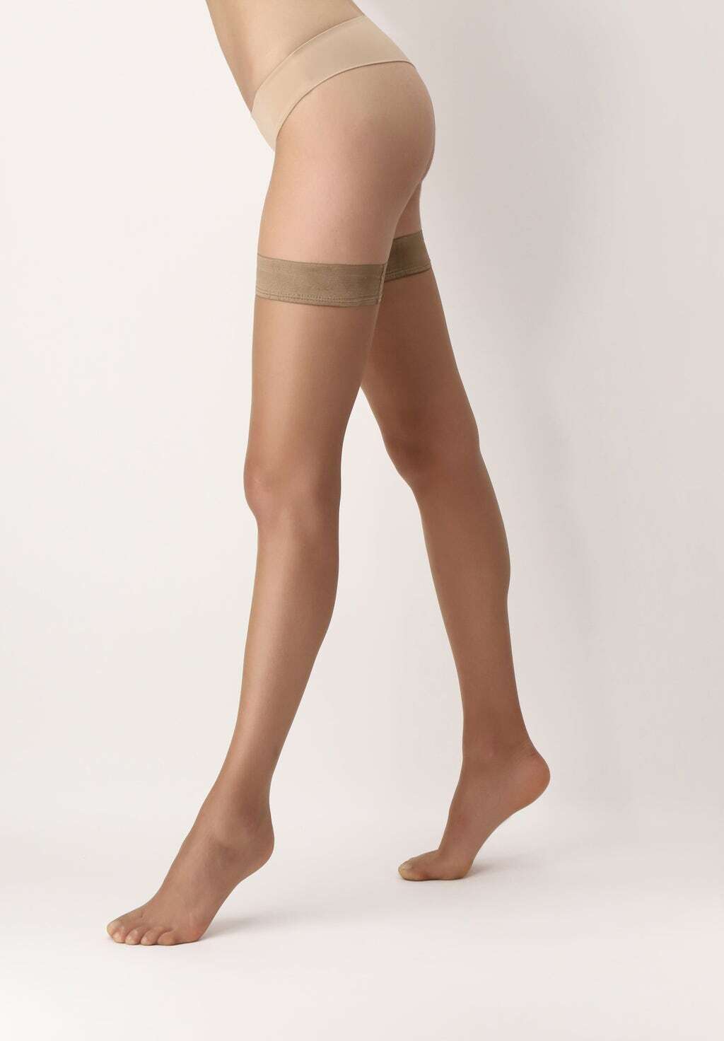 Тонкие женские чулки. Чулки 8 ден. 8 aut. Гольфы 8 ден. Колготки вуаль.